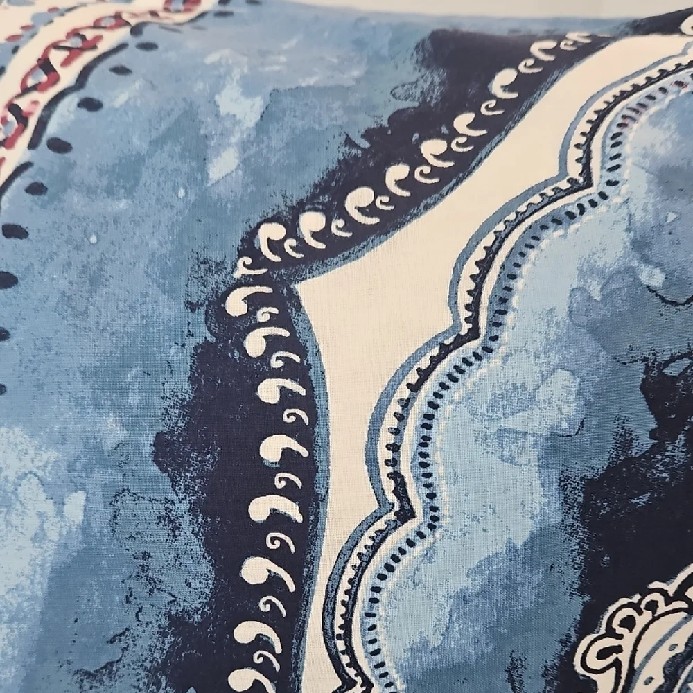 Artisan De Luxe Home Blue Burgundy Hues Cotton Standard Pillow Sham Set